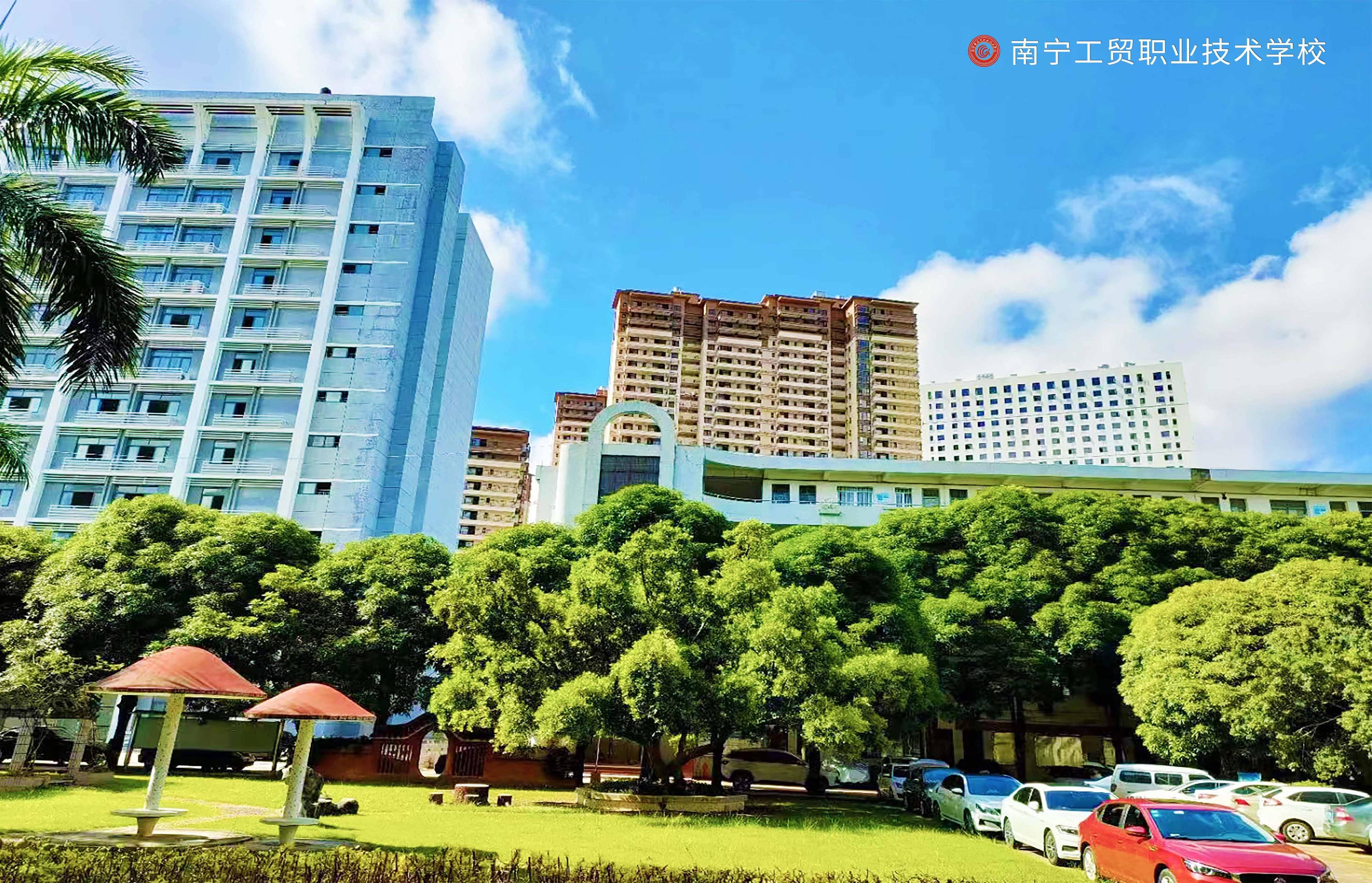 广西职高中专技校有哪些,广西职校招生咨询中专