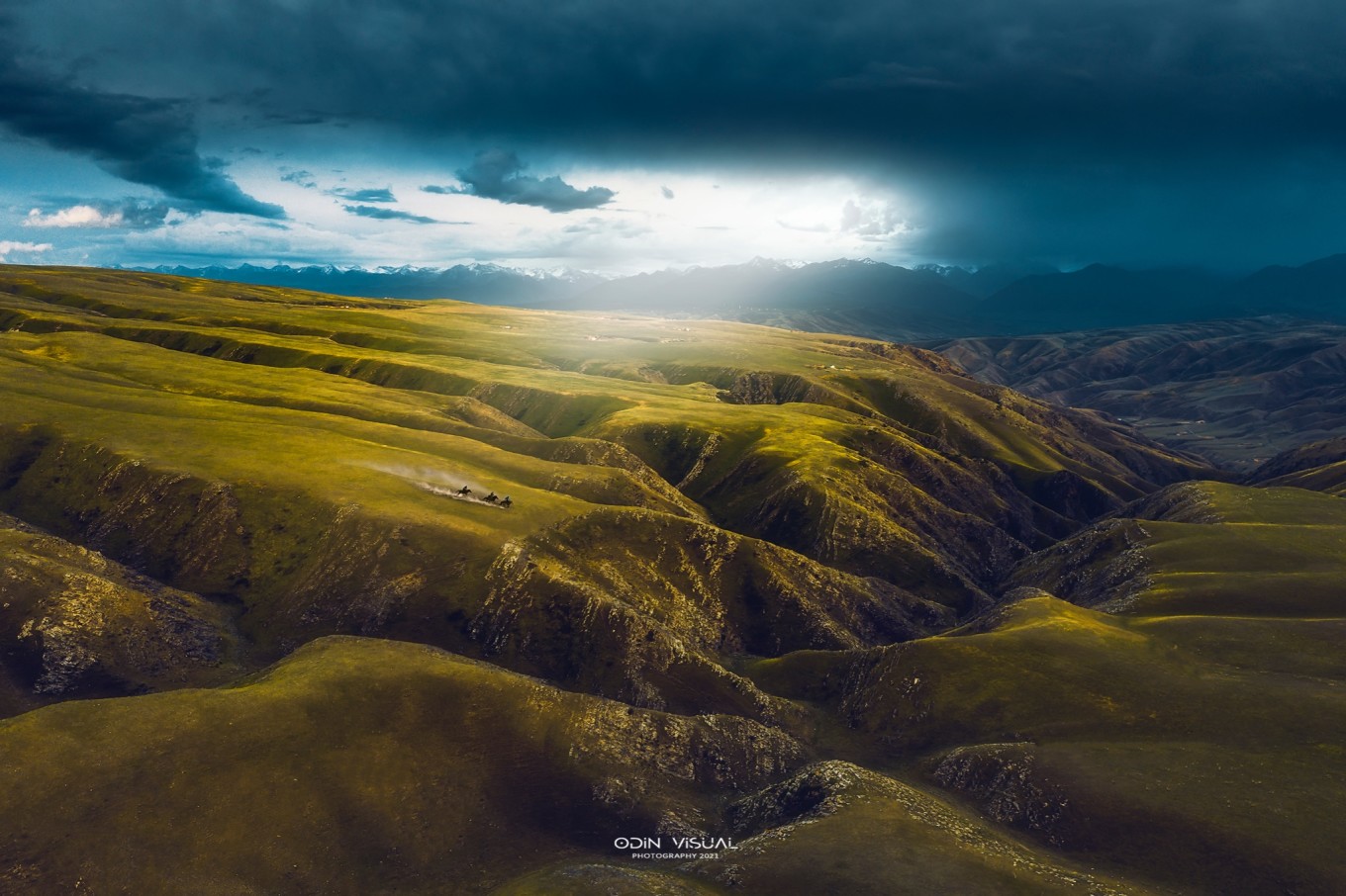 新疆伊犁之美,走了一圈才发现世界万物远不及你