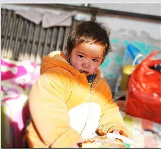 女子26岁查出癌症老公放弃治疗,22岁女子确诊血癌