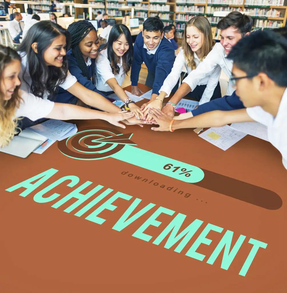 2024年移民香港需要什么门槛,移民香港要住多久可以转永久居民