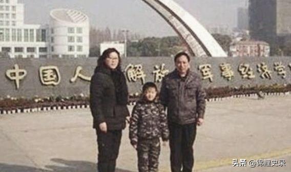 神童何雪豪被军校特招,8岁上军校的神童现在怎么样了