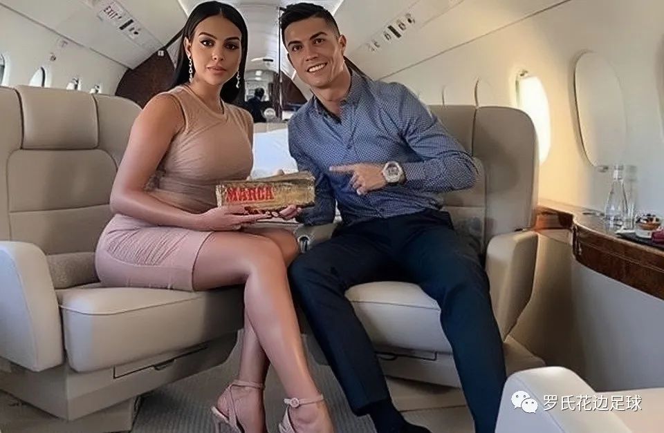 乔治娜晒与c罗旧胖妹时合照,乔治娜发文称赞c罗