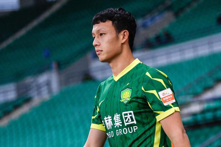 武磊十二强赛经典再现，解读中超第十轮争议判罚