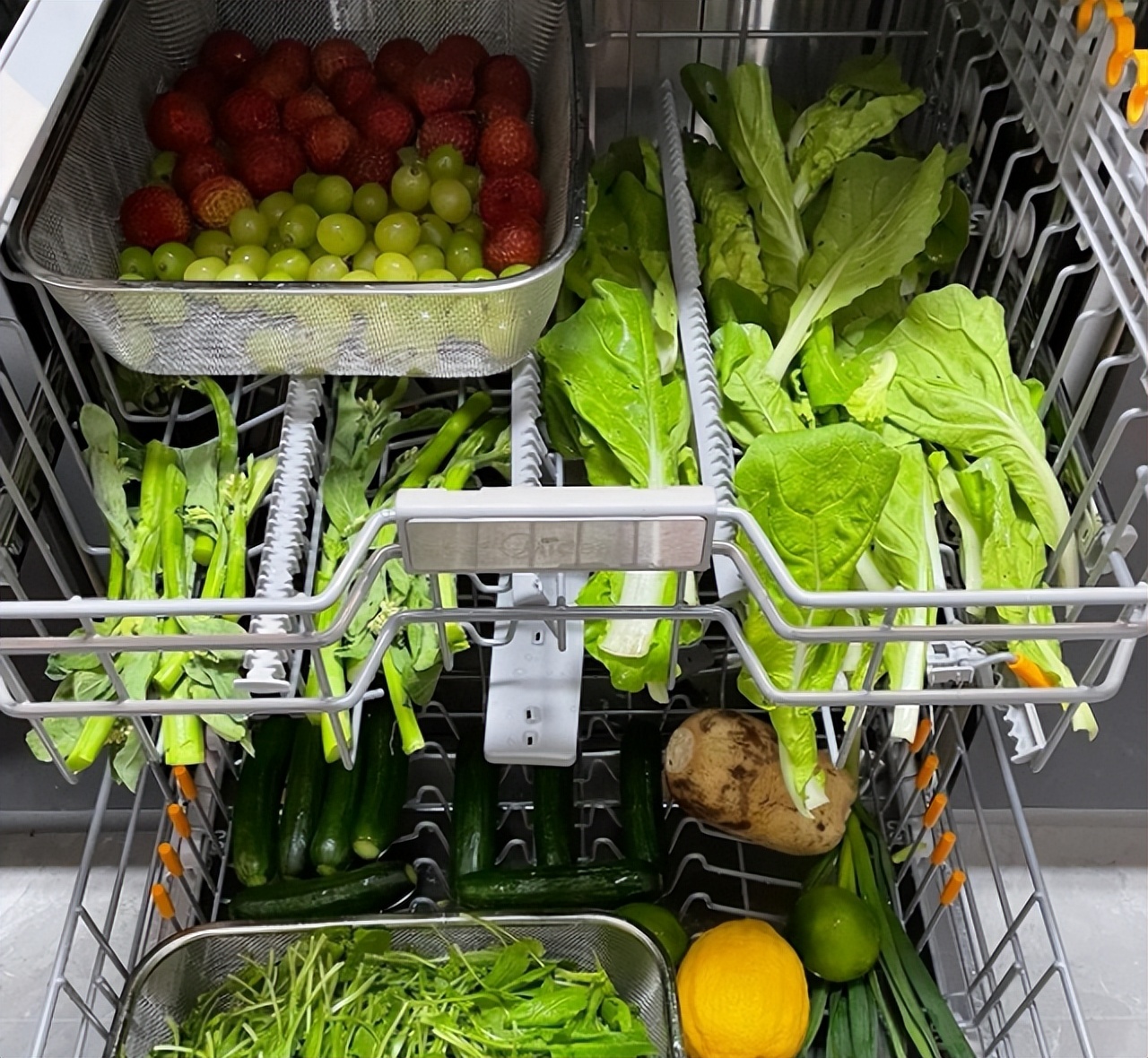 洗碗其实不简单,洗碗看起来简单其实也挺优秀