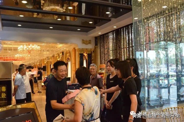 庆八一慰问退役老兵,庆八一老兵视频