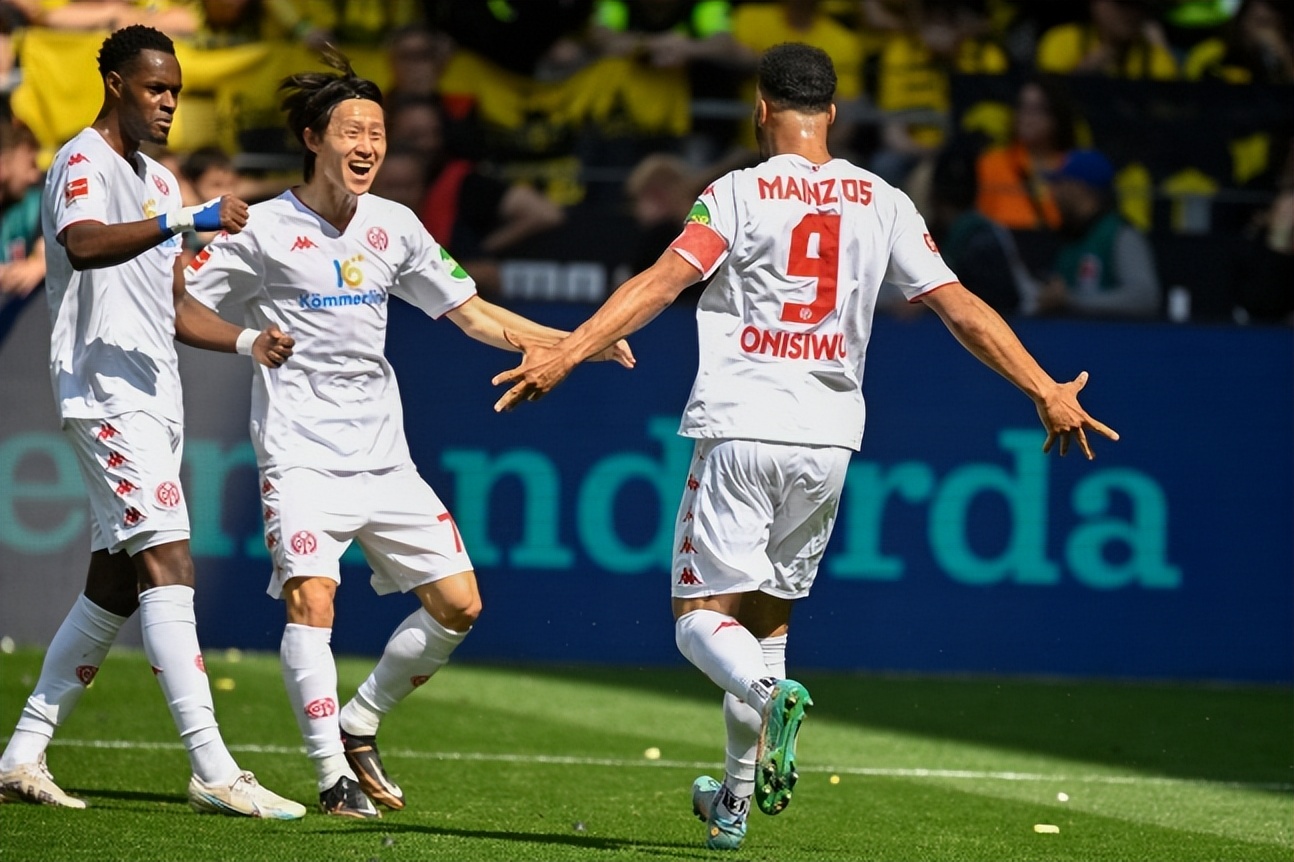 韩足对中国足球赛直播,韩国9点新闻