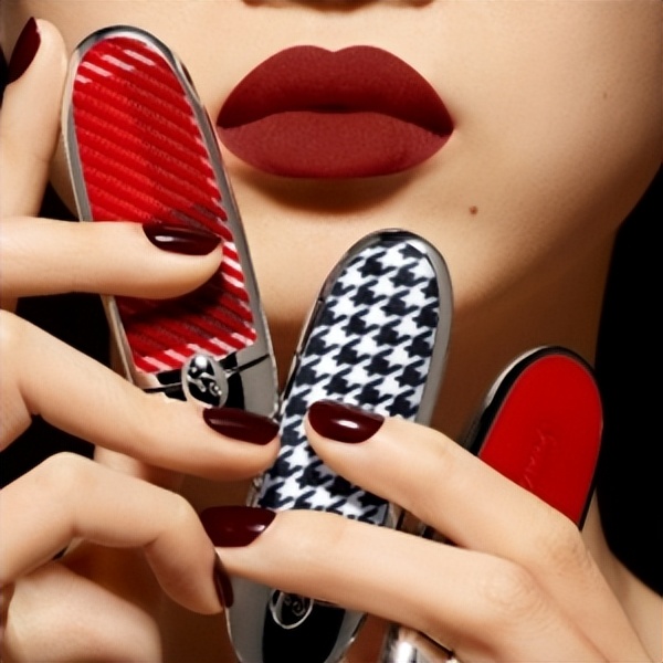 娇兰臻彩宝石唇膏红丝绒,guerlain娇兰臻彩宝石唇膏口红