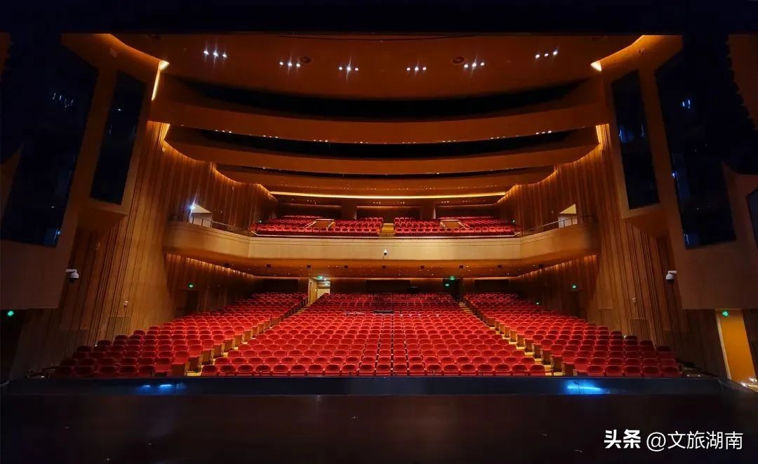 文艺展演第四站,丰富多彩的文艺演出现场