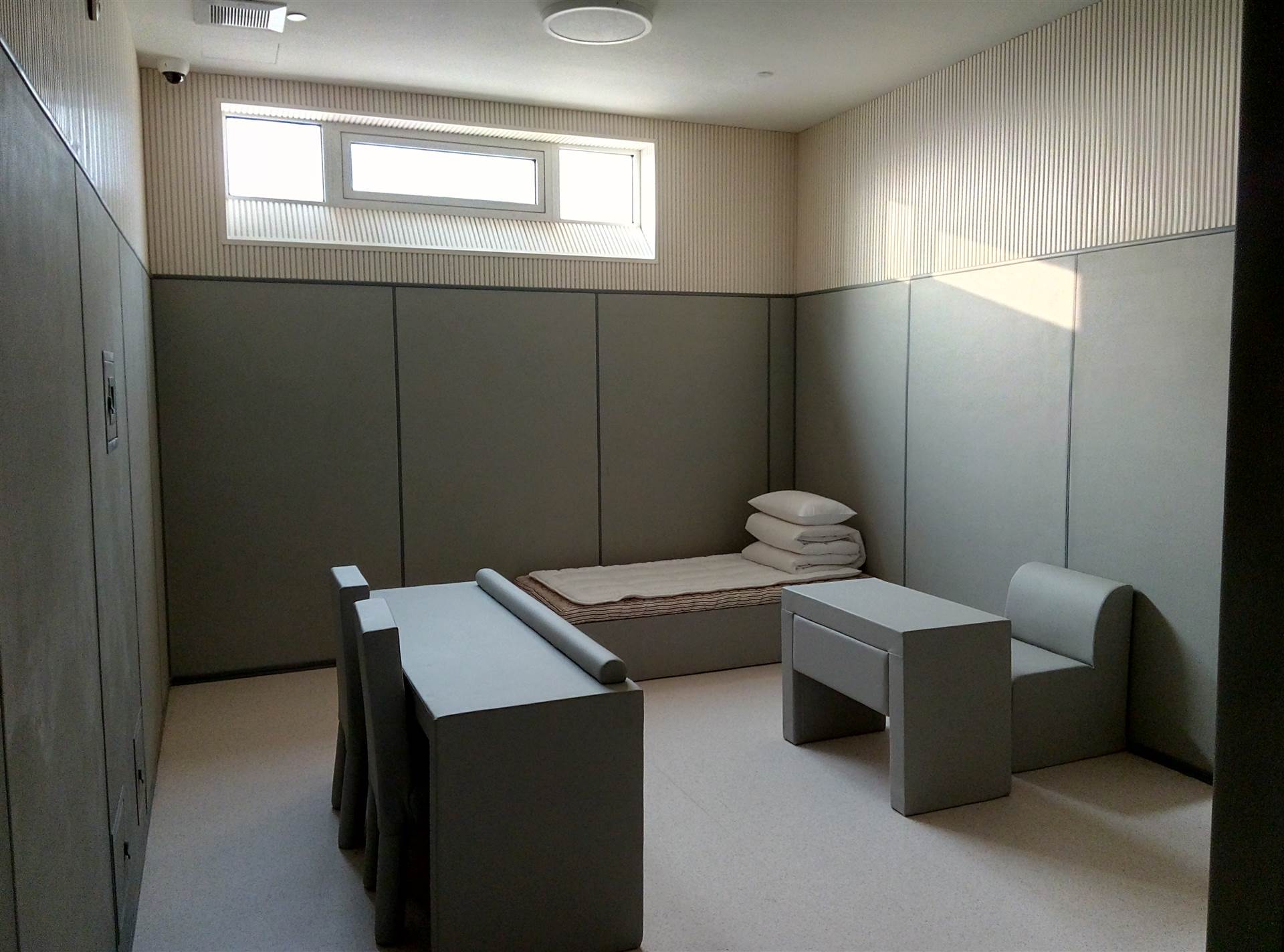 从留置到判刑期间算入刑期吗,被留置折抵刑期如何计算