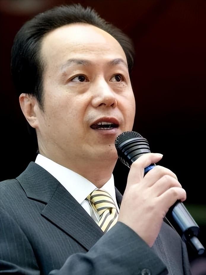 04年罗京播报十七分钟内容,罗京一战封神内容