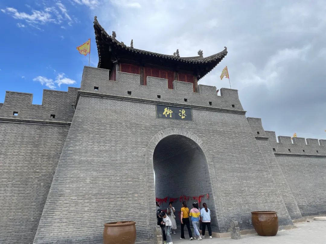 不出兰州，最快半小时到达！这个夏天，总要来趟榆中吧！