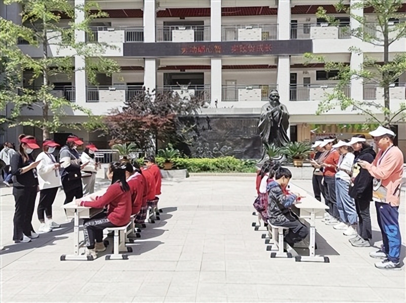 【一座城市的发展调研报告】二七区兴华街第二小学:劳动教育“五朵花开”淬炼成长赋能未来