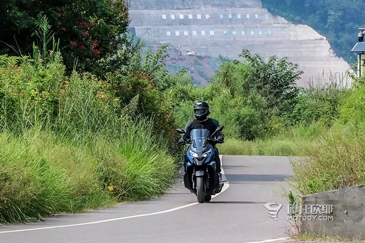 250cc踏板算不算大排量,哪款三万以内250cc踏板值得入手