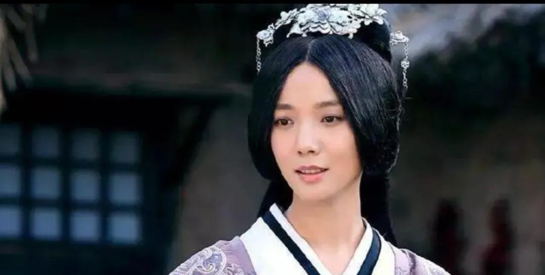 *虎斗龙**京华：梁羽生的第一部武侠小说，侠义无畏！爱情痛心