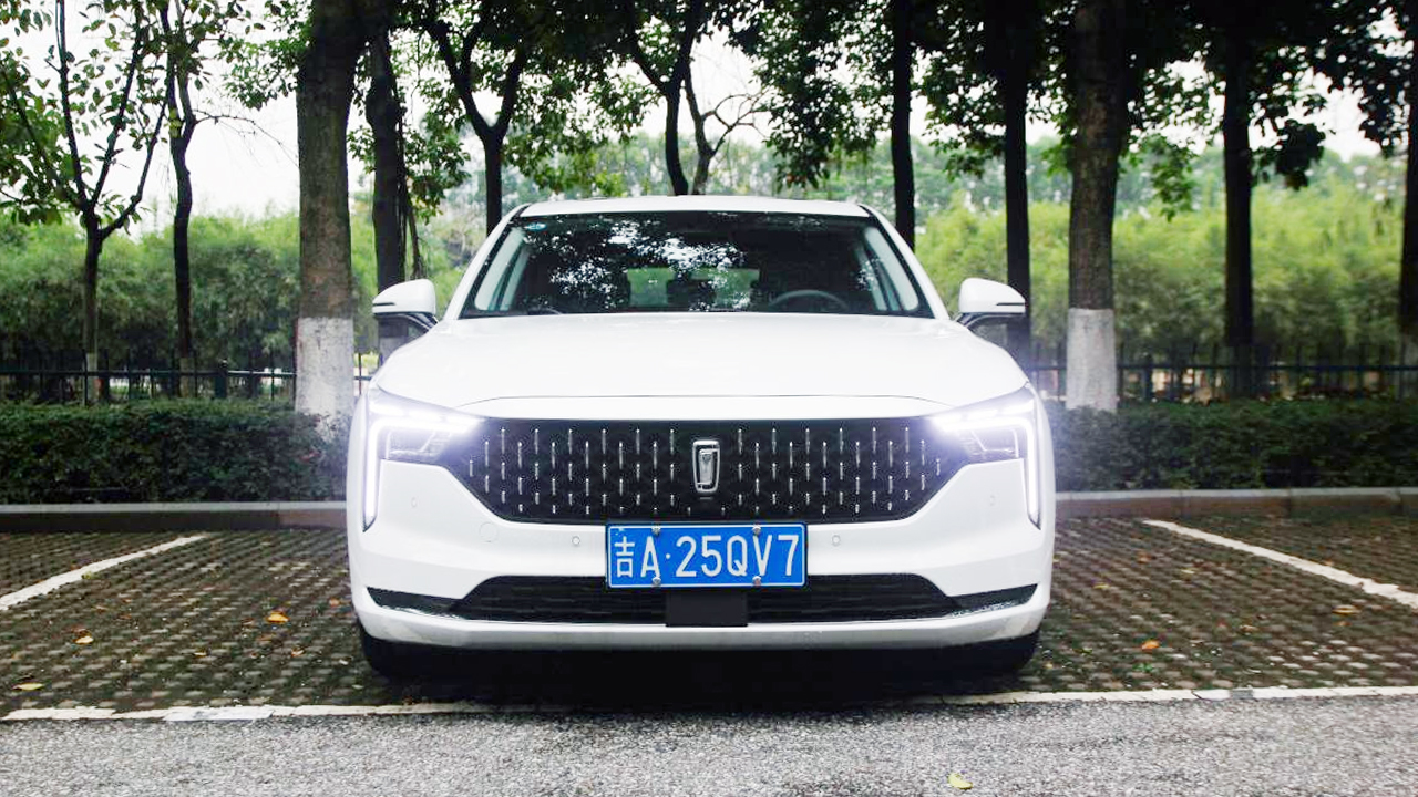 奔腾b702014款,奔腾b702.0t油耗