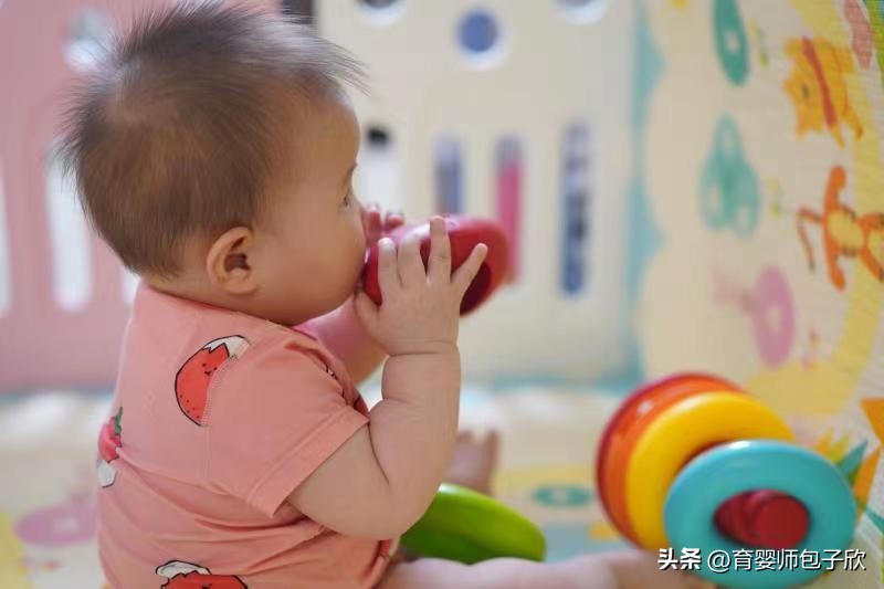 宝宝两个月了体重不增怎么回事,宝宝2个月体重没有增是正常的吗