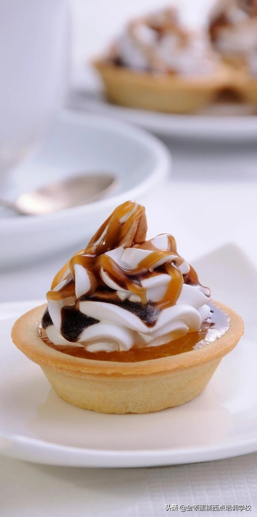 从西点培训学校出来还需要学徒吗,想学烘焙是做学徒还是去培训学校