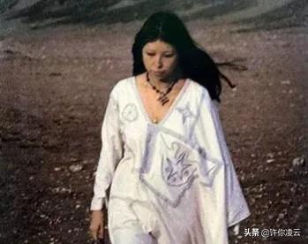 三毛《梦里花落知多少》美句摘抄,三毛的梦里花落知多少讲述了什么