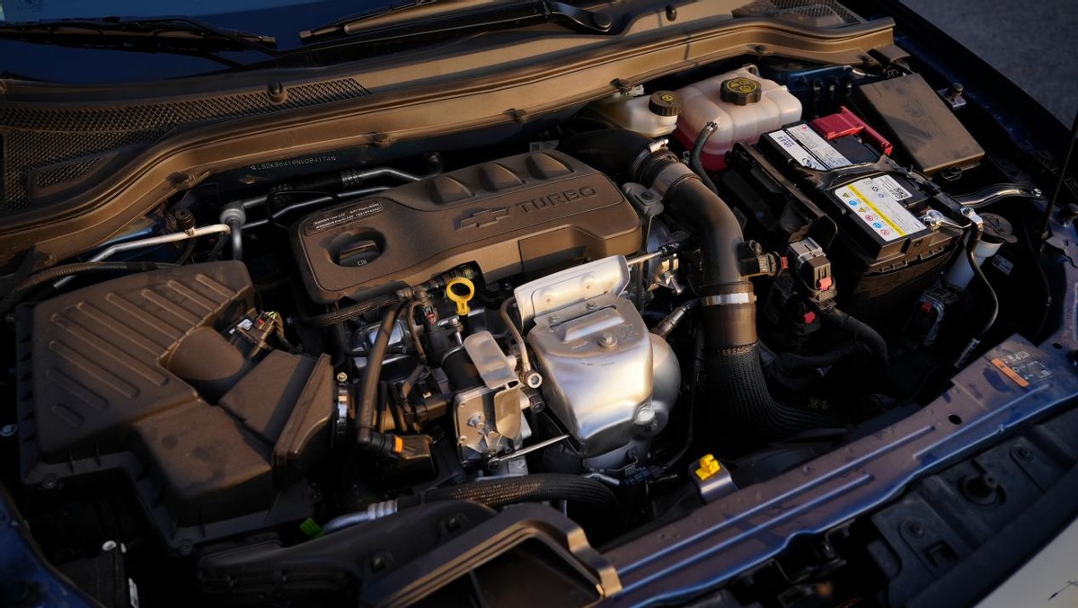 雪佛兰科鲁泽全新试驾视频,试驾雪佛兰科鲁泽新款