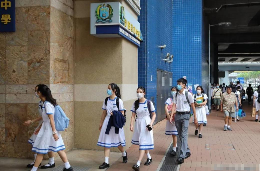 在香港生孩子的人多吗,为什么明星都喜欢去香港生娃