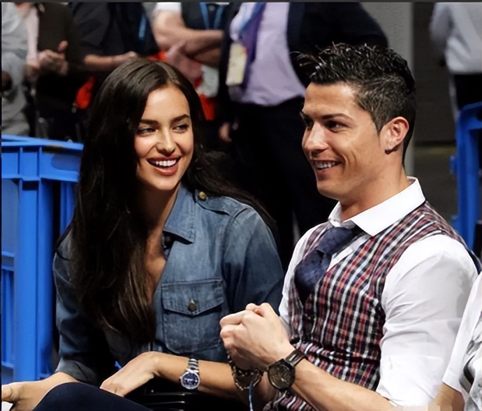 c罗与名模伊莲娜金童玉女的爱情,c罗前任伊莲娜看世界杯