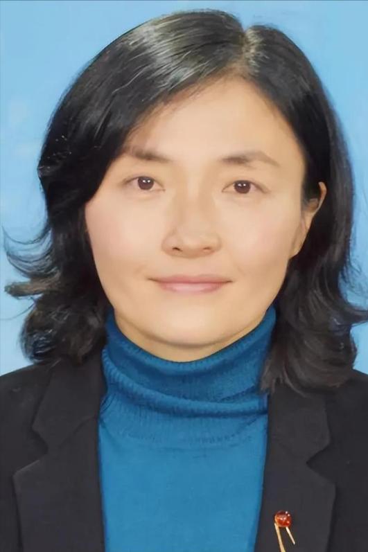 “最美院长”:避孕套按箱买，套不离身私生活糜烂，下场如何？