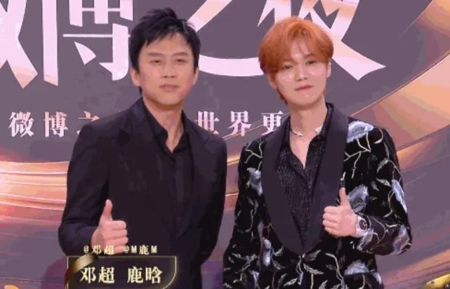 鹿晗最新踢球照片,鹿晗在足球场表现