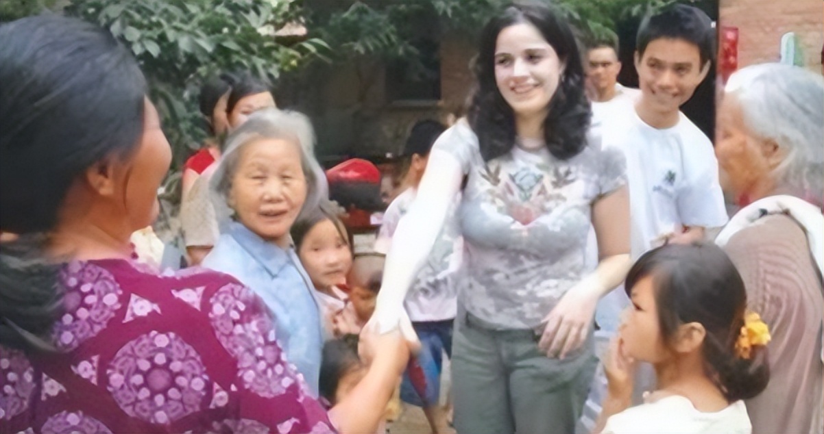 小保安娶外国女教师,河南保安娶26岁美国女硕士现状