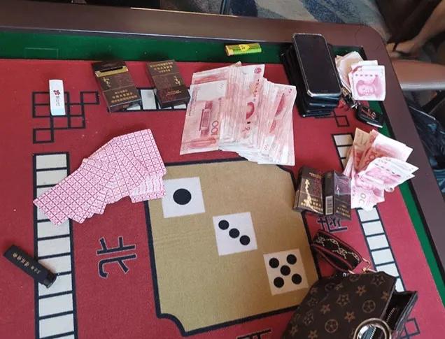 璀︽儠瑁歌亰璇堥獥鎵嬫,鎬庝箞瑙e喅瑁歌亰璇堥獥