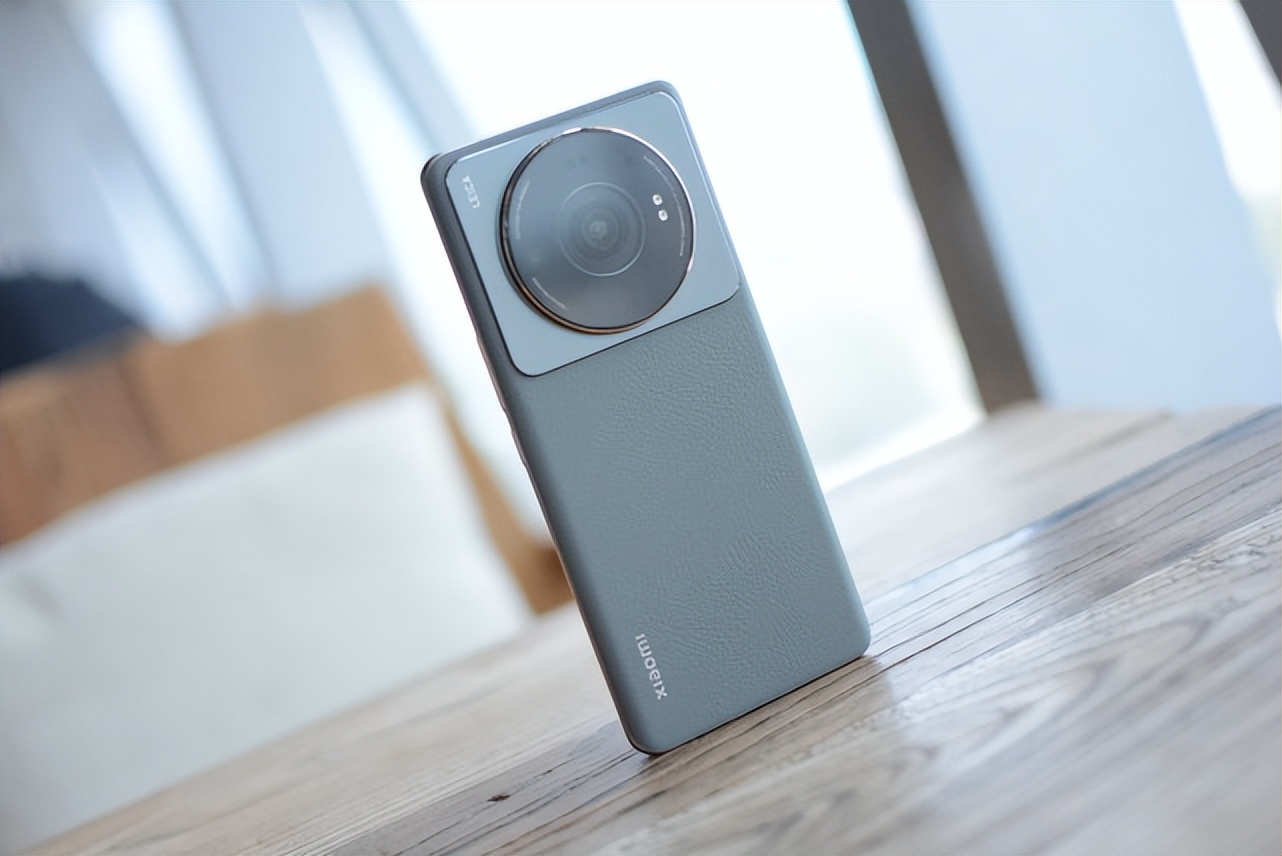 2021年小米手机推荐性价比高千元,2022年小米旗舰高端手机推荐一下