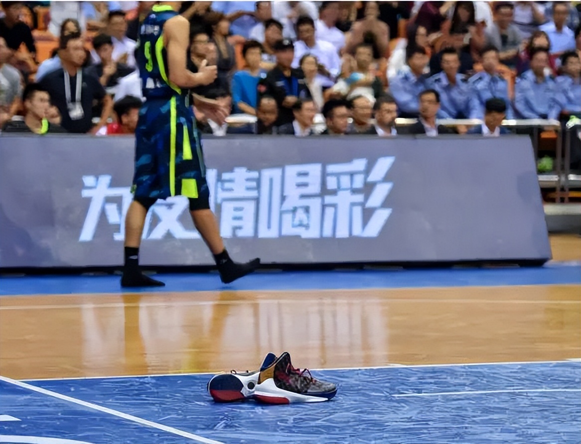 耐克目前状况 (耐克最大危机)