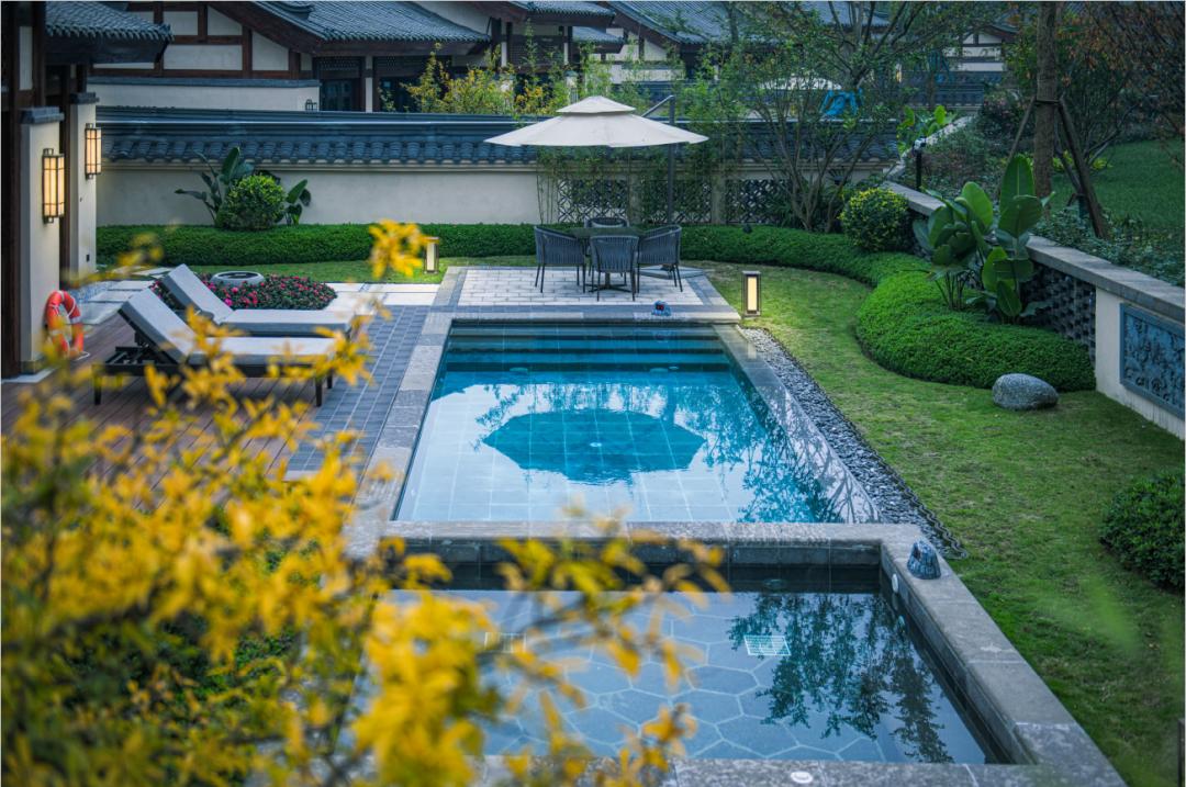 中秋国庆游都江堰怎么住！水灵妹精心奉上紧临景区的民宿酒店，秋日温泉、林间小屋......赶快安排上~