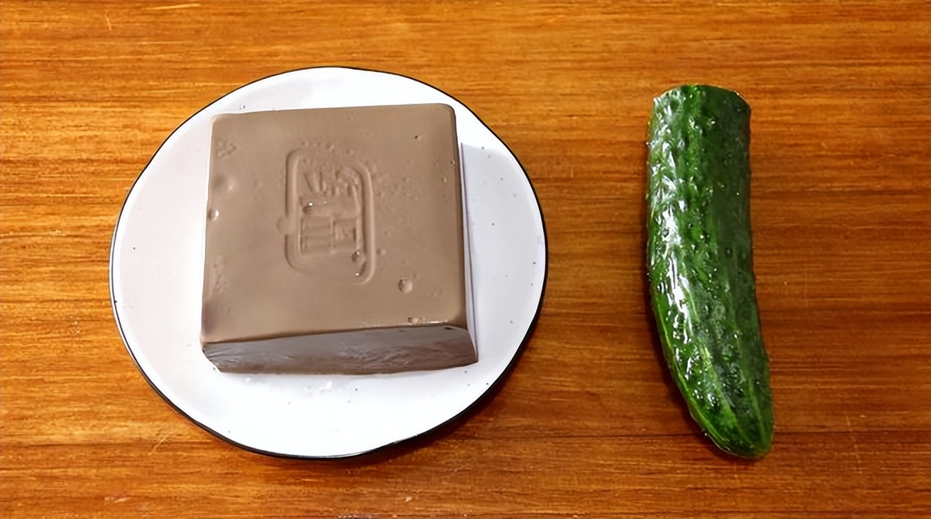 鸭血怎么做好吃营养价值高,鸭血怎么吃好吃又嫩