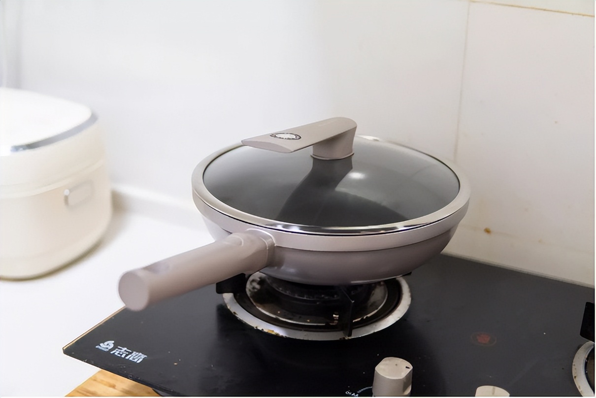 九阳大磨王爆炒不粘锅试用评价,九阳大磨王与小磨王爆炒锅区别