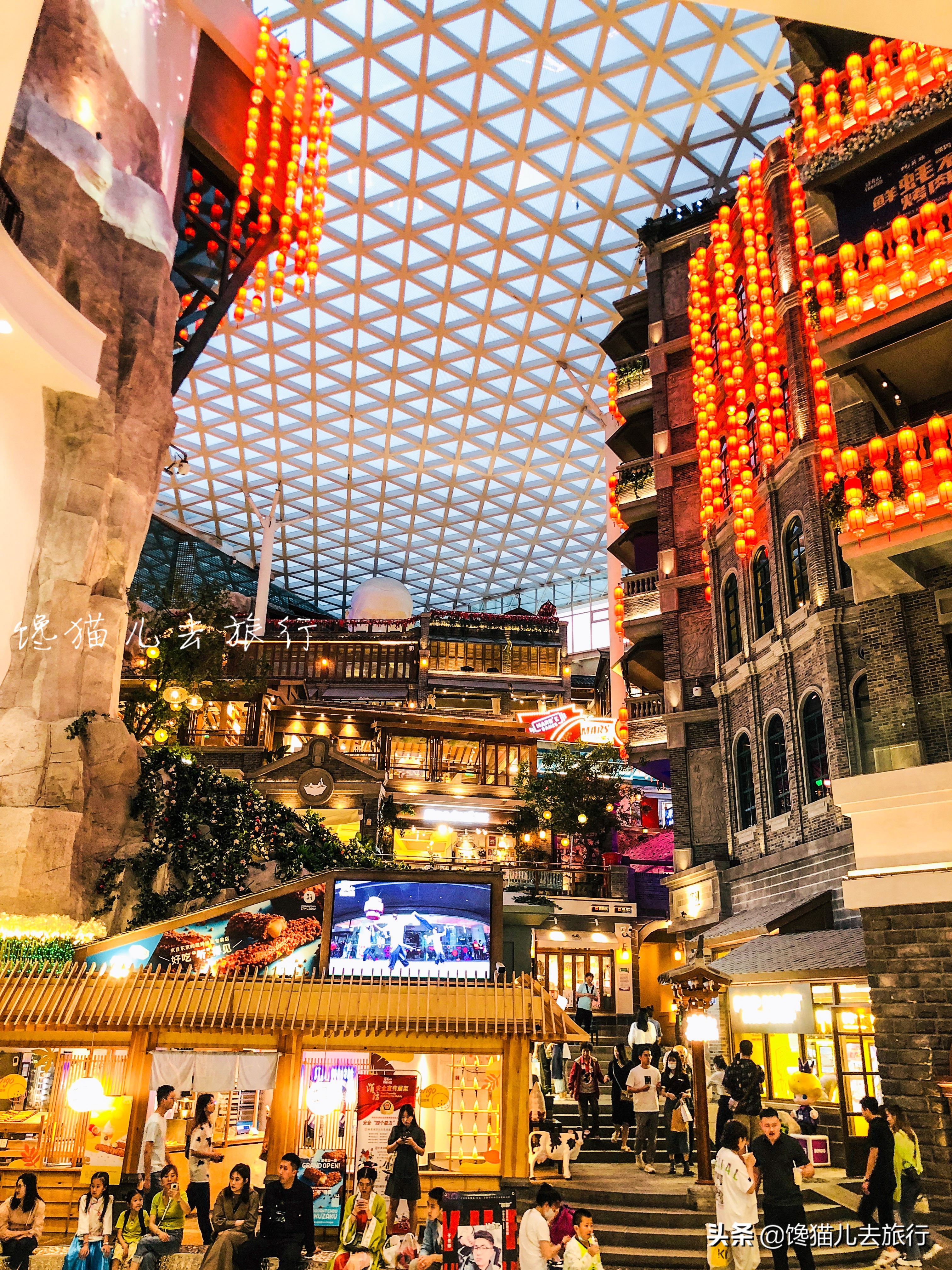 重庆的洪崖洞需要爬山吗,重庆洪崖洞需要爬山吗