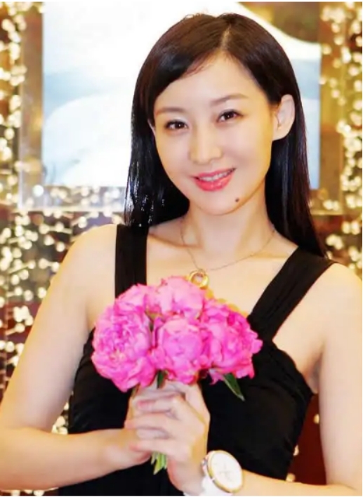 涔扮孩濡瑰拰瀛欐鐜板湪璋佽繃寰楀ソ,瀛欐涓庝拱绾㈠鐜板湪鍝釜杩囧緱骞哥