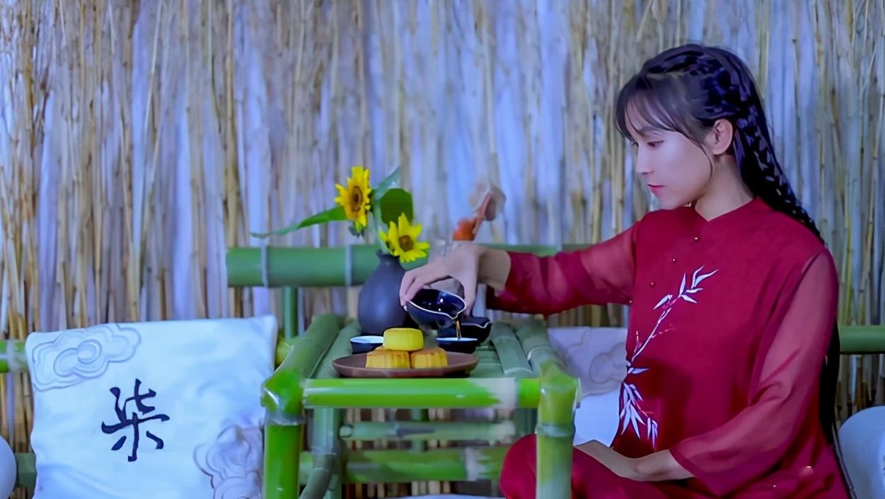 李子柒停更一年，外网视频*放播**还能产生广告收益，高达78万元每月