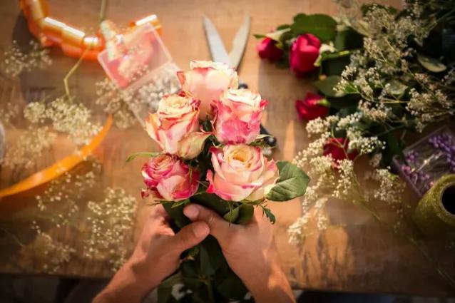 七夕应该送什么样的玫瑰花,七夕情人节适合送红玫瑰吗