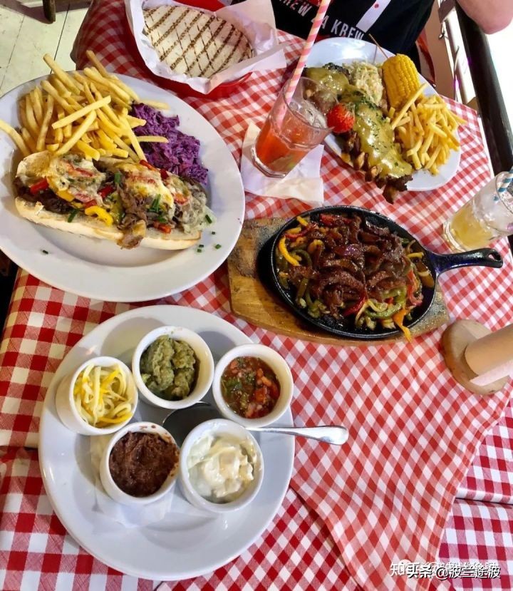 华沙大学在波兰的哪个城市,华沙大学校区