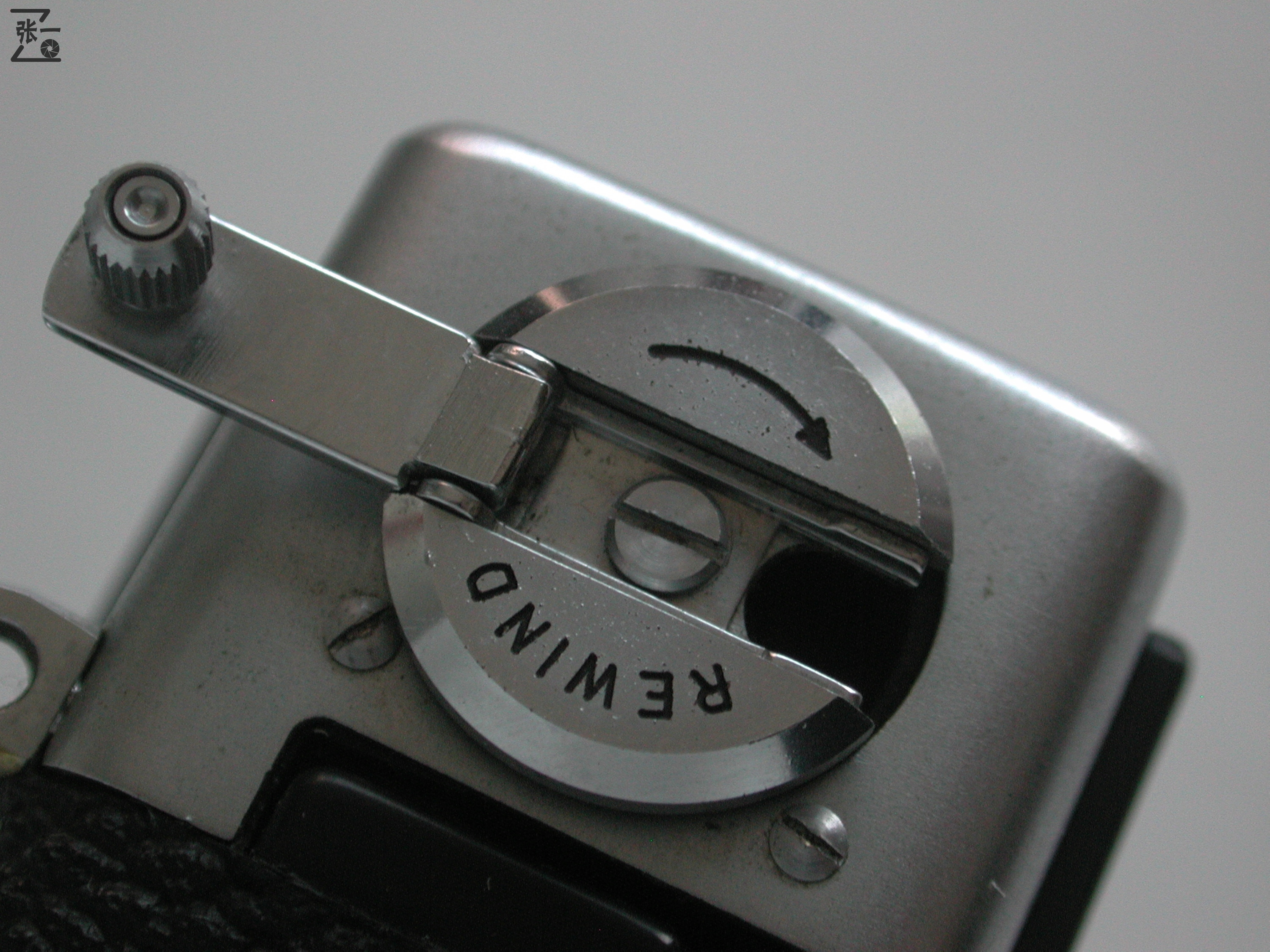 倒片旋钮在机身侧面的日本Fujica35Auto-M旁轴相机!1962年问世