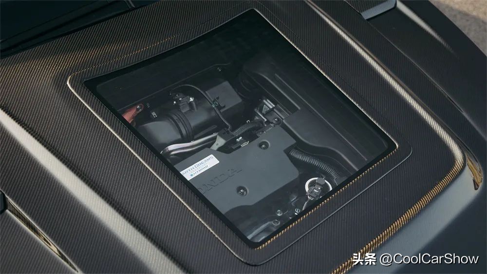 十代雅阁内饰碳纤维改装案例,十代雅阁改装多功能屏幕