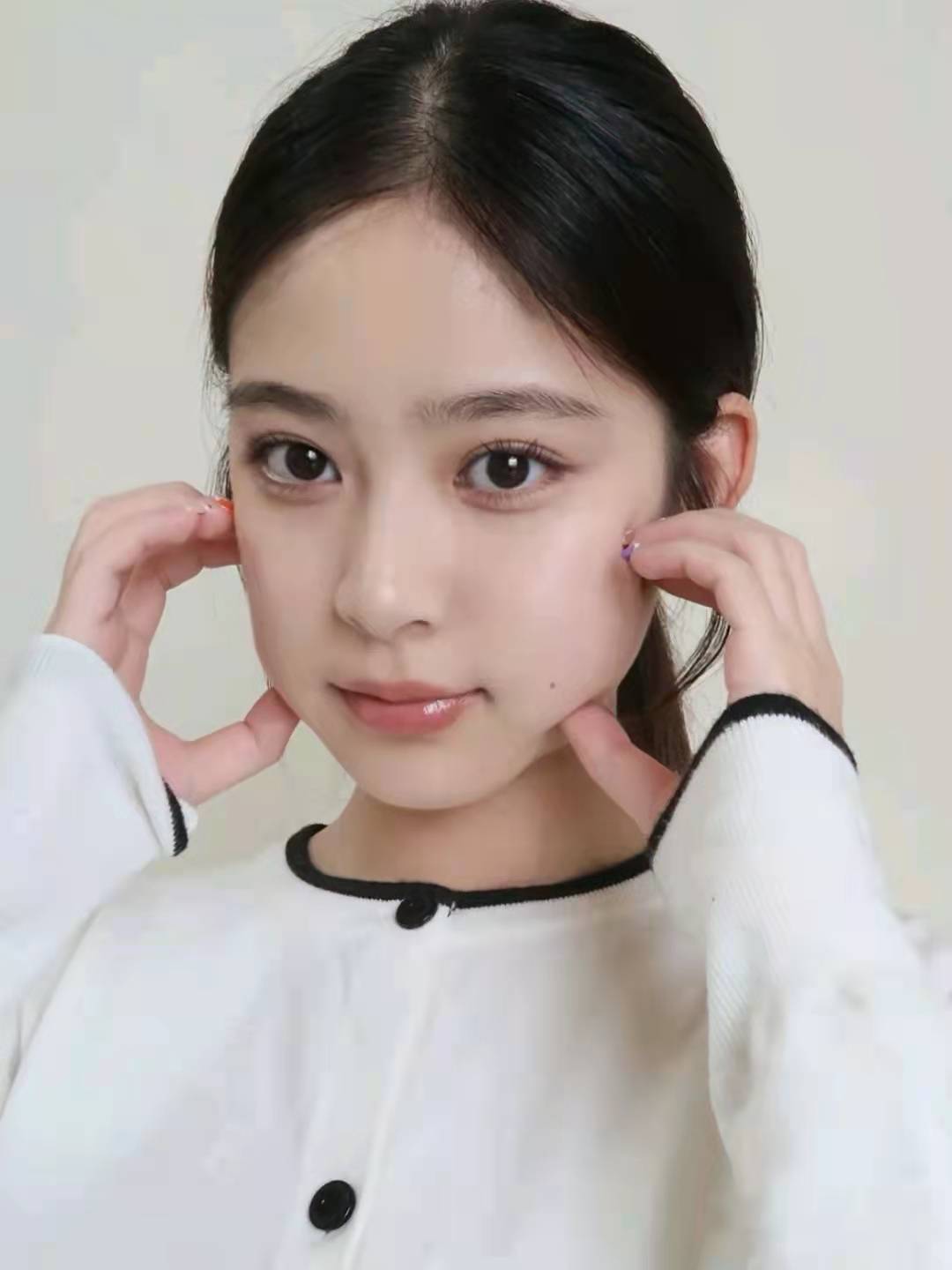 上粉底脸色变黑了怎么办,干皮为什么涂了粉底反而变黑