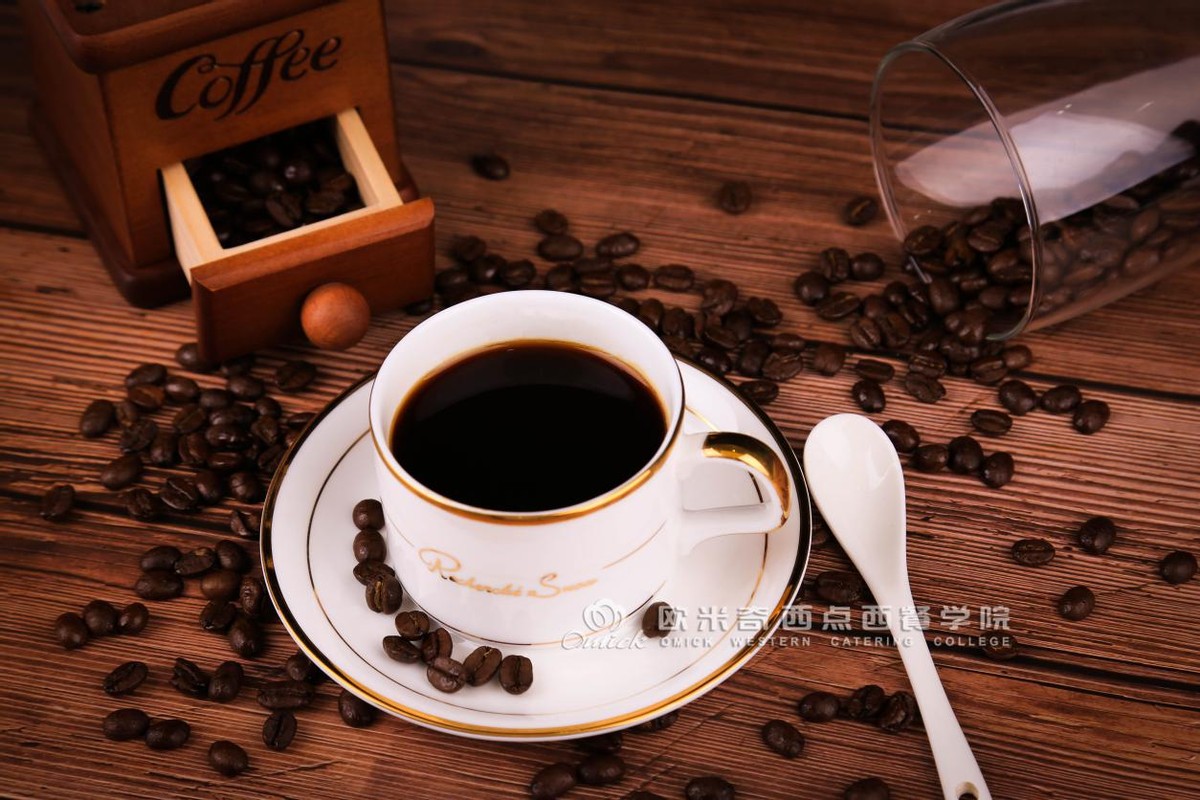 新手开咖啡店买什么咖啡机开店,开咖啡店在哪里学习技术