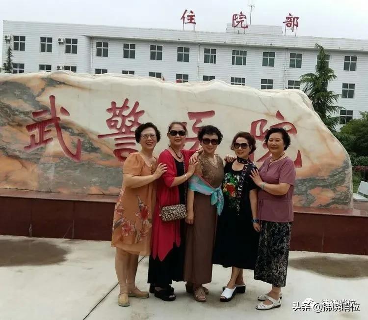 老战友四十年相聚联谊会上的感言,老战友40年后相逢重温战友情