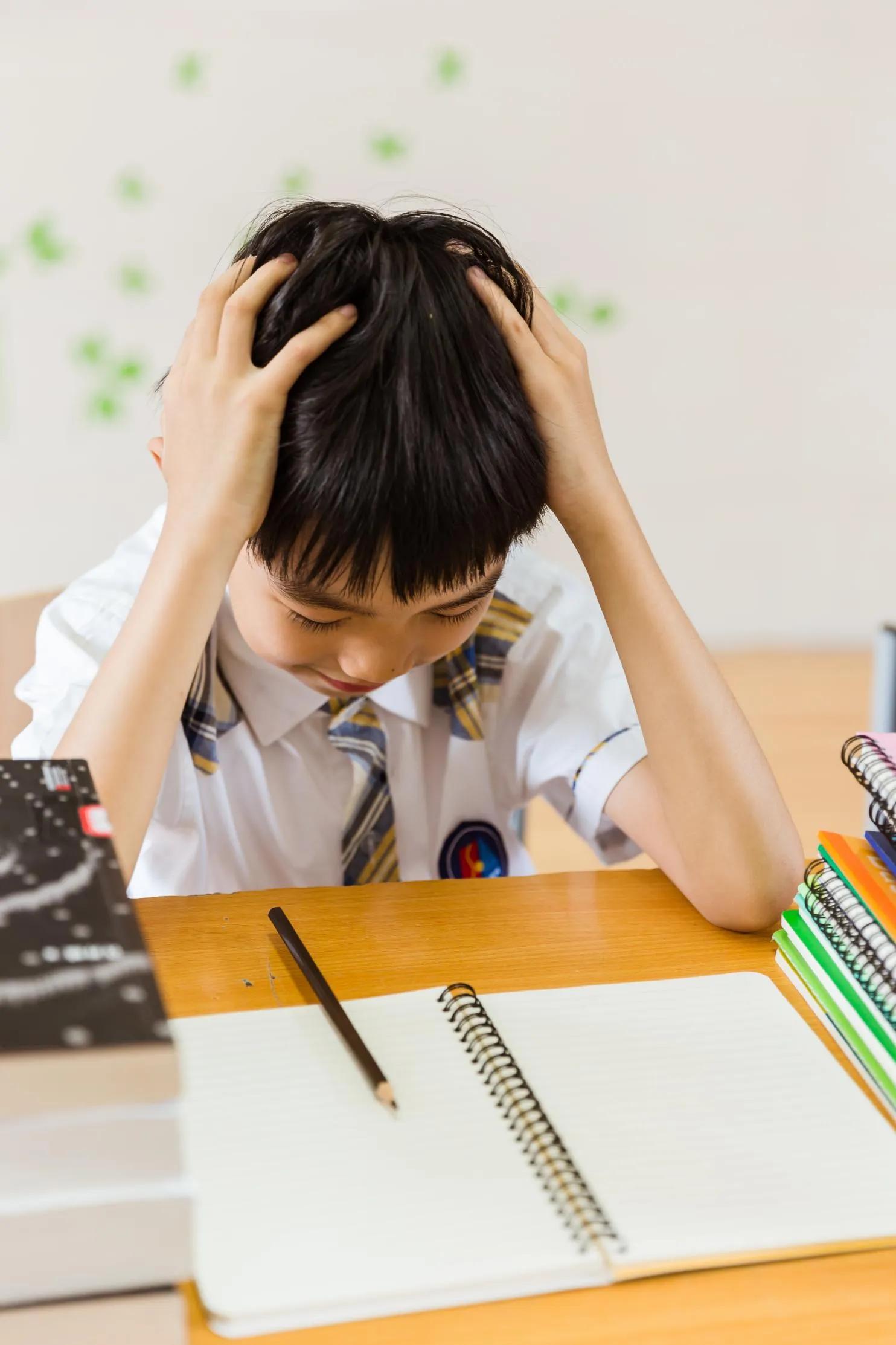 怎样判断小孩缺哪种钙,宝宝钙铁锌缺什么补最好