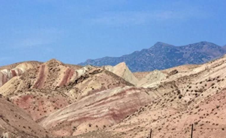 火焰山燃烧,火焰山熄灭的视频