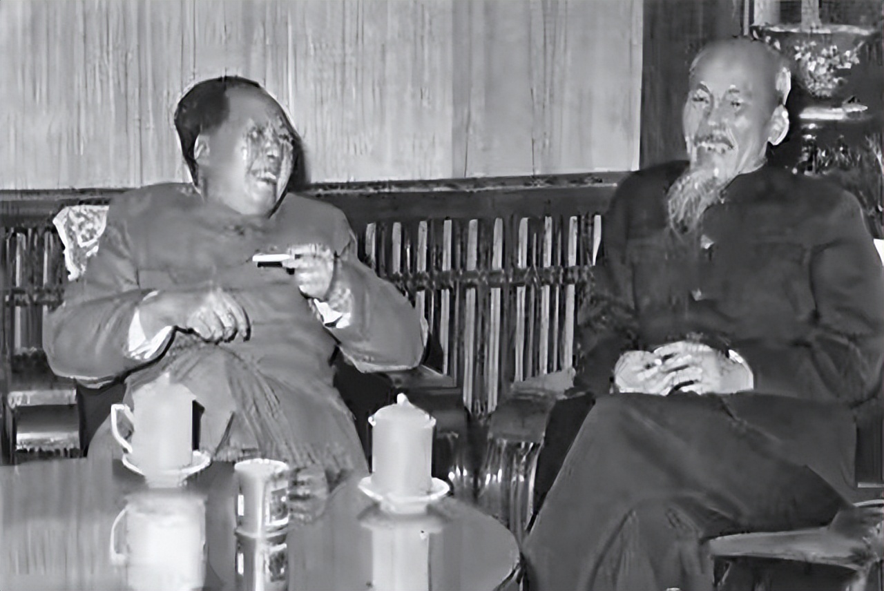 65年胡志明秘密访华，说出此行三个目的，毛主席：第二个我不接受
