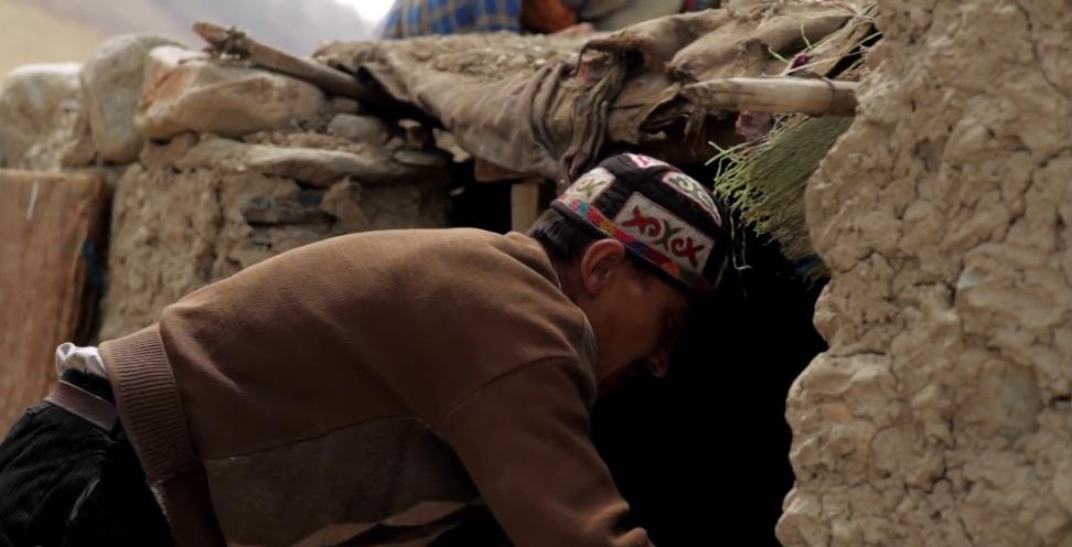 吉尔吉斯人：用100头羊换老婆，没羊男人只能孤独终老