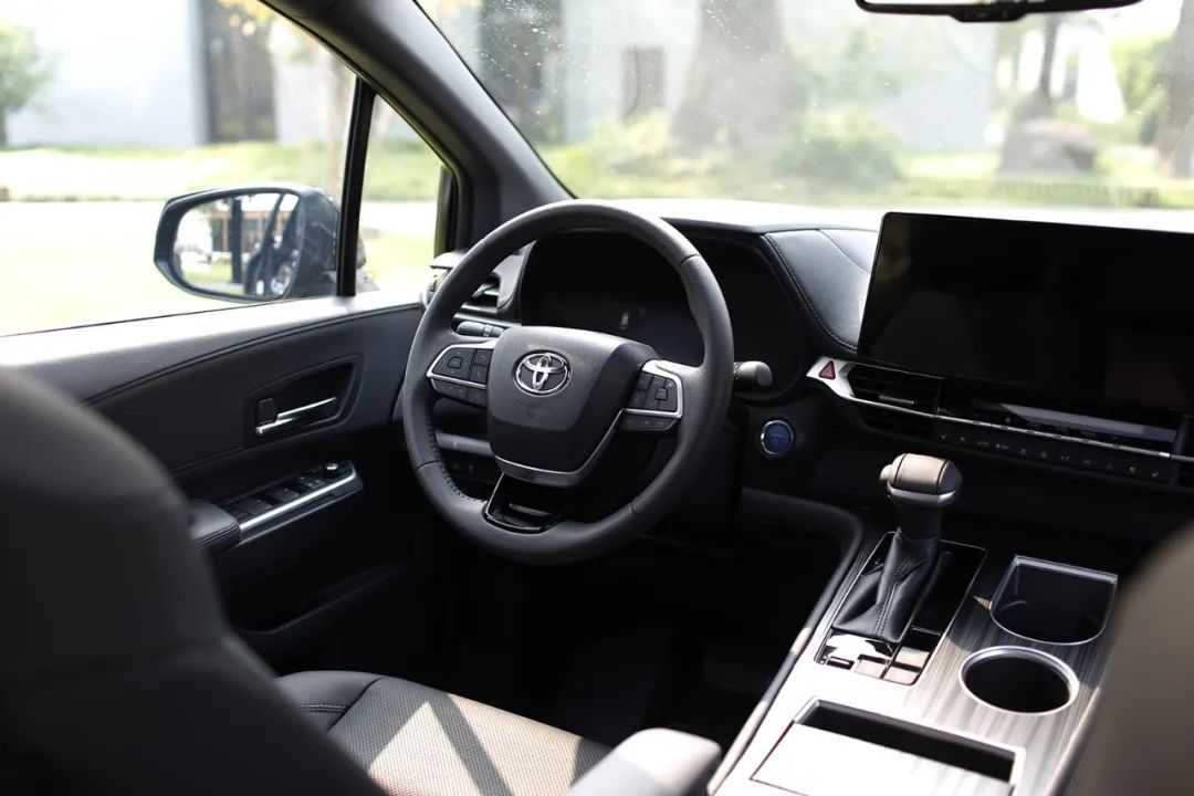 丰田赛那测评,丰田赛那的稳定性怎么样