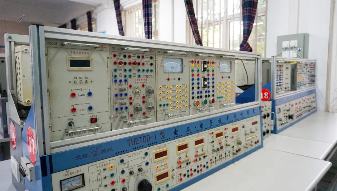 生茂丨走进西航，带你看四川最美校园